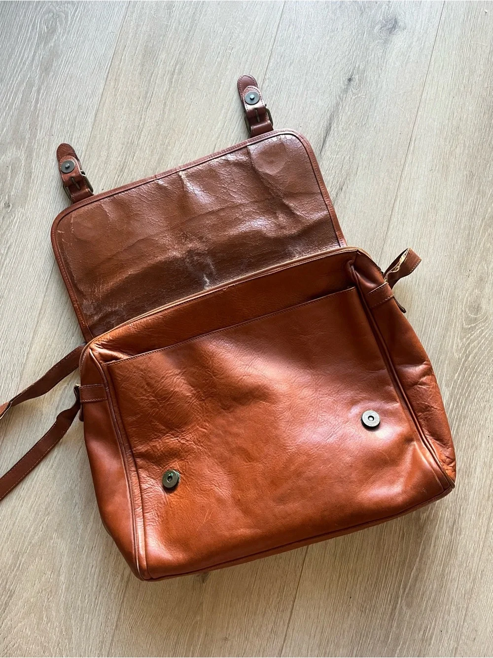 *PROJECT” Leather Messenger Bag in Cognac Brown - Classic Men’s Crossbody